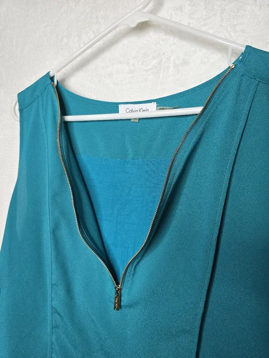 Calvin Klein Teal Sleeveless Blouse XL Gold Zip High Low Top - Picture 3 of 8